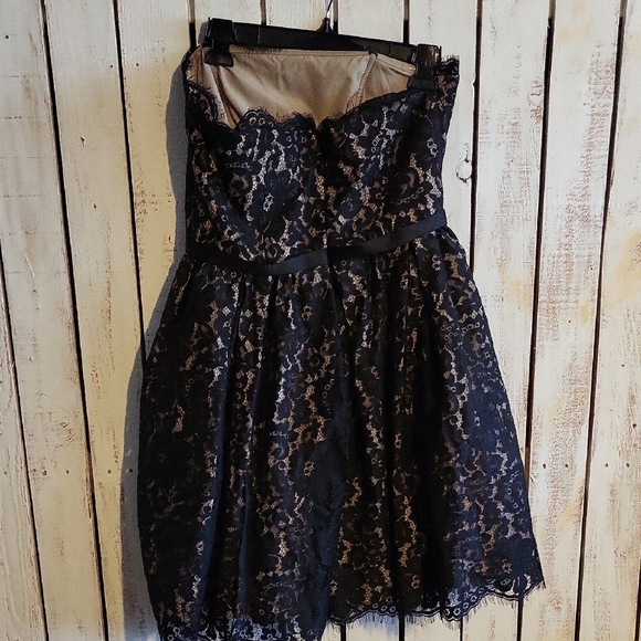 Robert Rodriguez Elegant Cream Attire - Picture 2 of 3